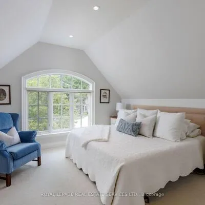 70,&nbsp;Shorewood, 1017 - SW Southwest, Oakville