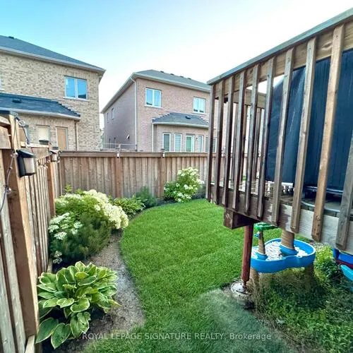Premium freehold home for sale: 3184, Meadow Marsh, 1010 - JM Joshua Meadows, Oakville