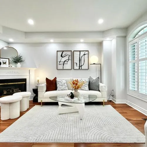 Premium freehold home for sale: 208, Georgian, 1015 - RO River Oaks, Oakville