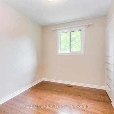 28,&nbsp;Osborne, 1003 - CP College Park, Oakville