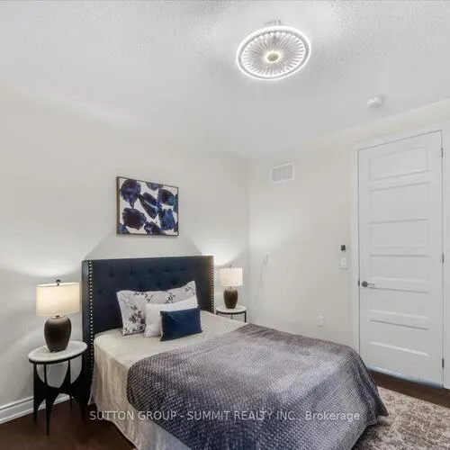 Premium freehold home for sale: 3469, Post, 1008 - GO Glenorchy, Oakville