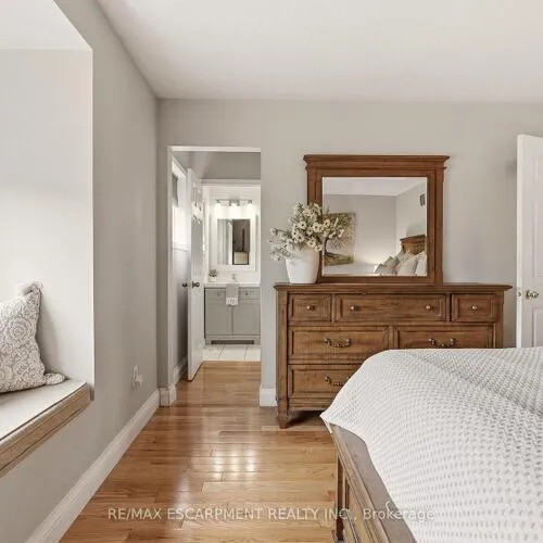 Premium freehold home for sale: 2463, Carberry, 1019 - WM Westmount, Oakville
