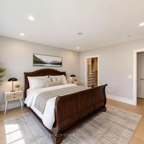 Premium freehold home for sale: 519, Third, 1020 - WO West, Oakville