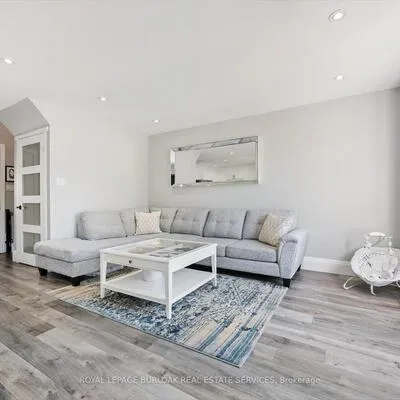 2152,&nbsp;Pelee, 1015 - RO River Oaks, Oakville