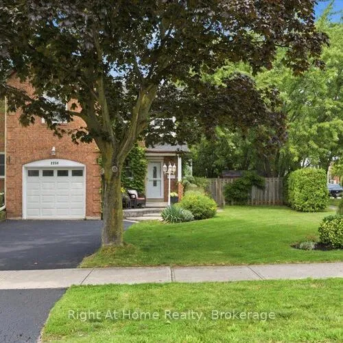 Premium freehold home for sale: 2256, Munns, 1015 - RO River Oaks, Oakville