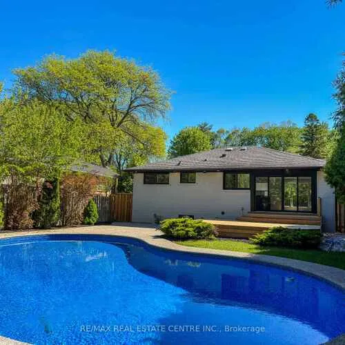 Premium freehold home for sale: 446, Willis, 1020 - WO West, Oakville
