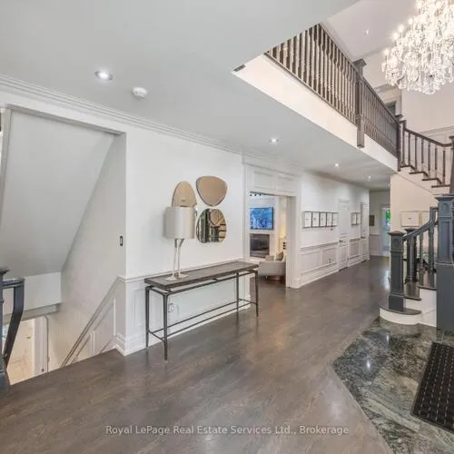 Premium freehold home for sale: 235, LAKEWOOD, 1002 - CO Central, Oakville