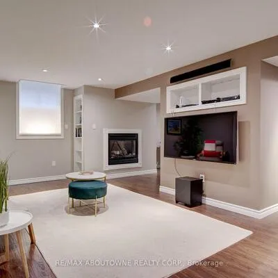 2196,&nbsp;Emily, 1000 - BC Bronte Creek, Oakville