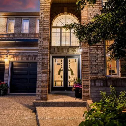 Premium freehold home for sale: 2249, Glazebrook, 1019 - WM Westmount, Oakville