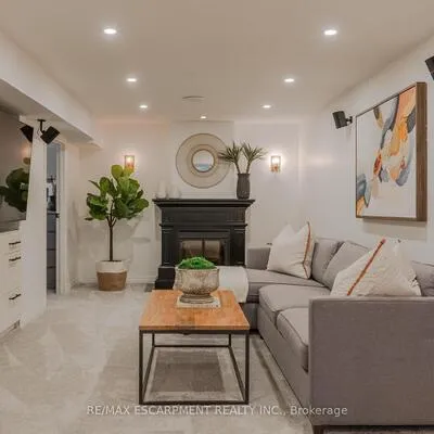 1491,&nbsp;Trenton, 1017 - SW Southwest, Oakville