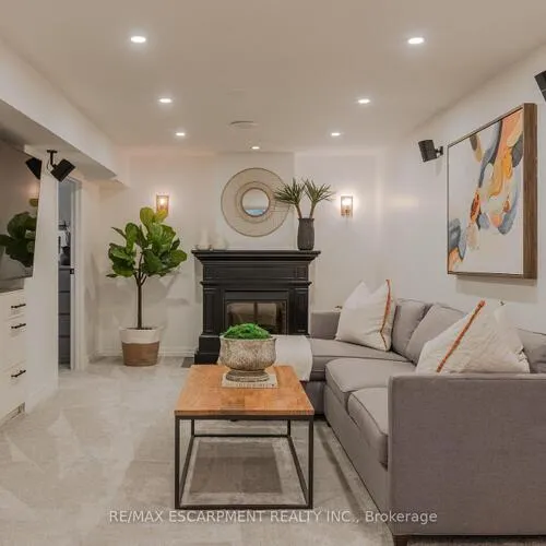 Premium freehold home for sale: 1491, Trenton, 1017 - SW Southwest, Oakville