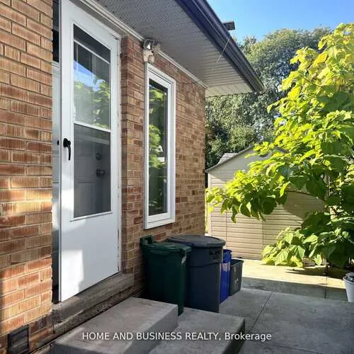Premium freehold home for sale: 376, Ashbury, 1020 - WO West, Oakville