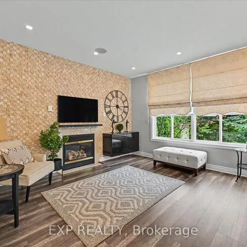 Premium freehold home for sale: 2376, Oakhaven, 1022 - WT West Oak Trails, Oakville