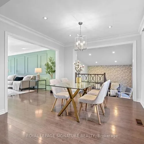 Premium freehold home for sale: 1207, Pinegrove, 1020 - WO West, Oakville