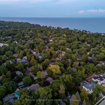 240,&nbsp;Colchester, 1011 - MO Morrison, Oakville
