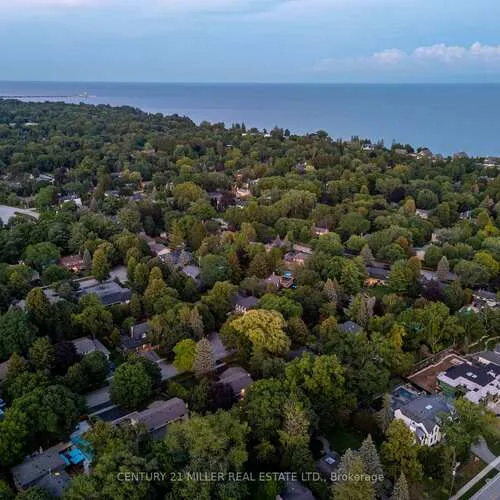 Premium freehold home for sale: 240, Colchester, 1011 - MO Morrison, Oakville