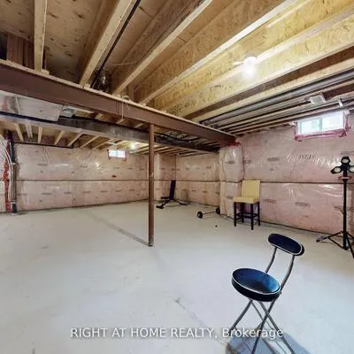 423,&nbsp;Grindstone, 1010 - JM Joshua Meadows, Oakville
