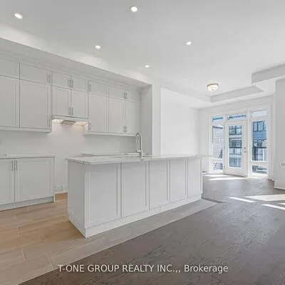 3321,&nbsp;Azam, 1008 - GO Glenorchy, Oakville