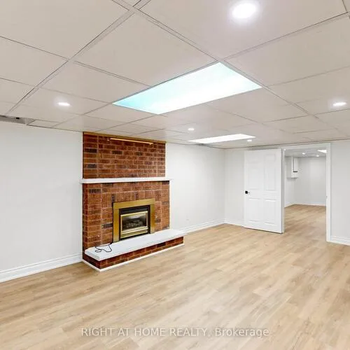 Premium freehold home for sale: 2920, Kingsway, 1004 - CV Clearview, Oakville