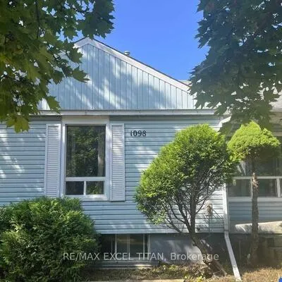 1098,&nbsp;Kent, 1003 - CP College Park, Oakville