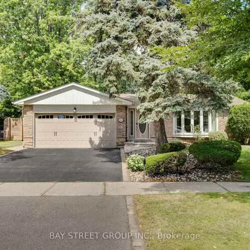 Premium freehold home for sale: 2283, Devon, 1006 - FD Ford, Oakville