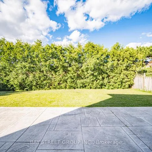 Premium freehold home for sale: 29, Roslo, 1003 - CP College Park, Oakville