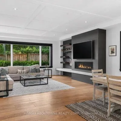 489,&nbsp;Lakeshore, 1017 - SW Southwest, Oakville
