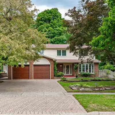 247,&nbsp;Spring Garden, 1017 - SW Southwest, Oakville