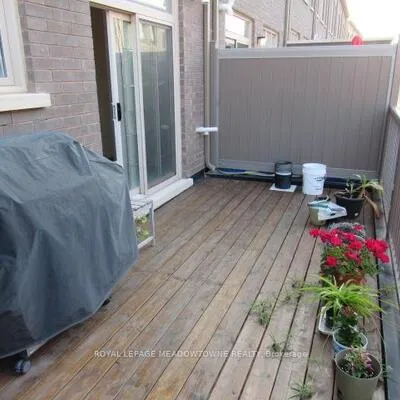 3129,&nbsp;Ernest Appelbe, 1008 - GO Glenorchy, Oakville