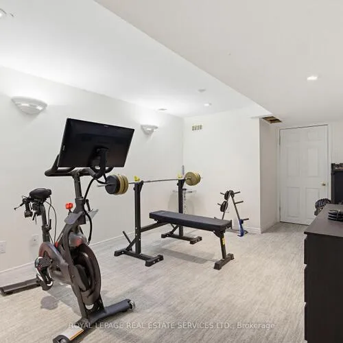 Premium freehold home for sale: 1390, Peerless, 1003 - CP College Park, Oakville