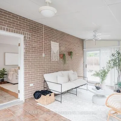 1237,&nbsp;REDBANK, 1003 - CP College Park, Oakville