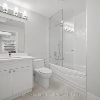 1496,&nbsp;Mansfield, 1003 - CP College Park, Oakville