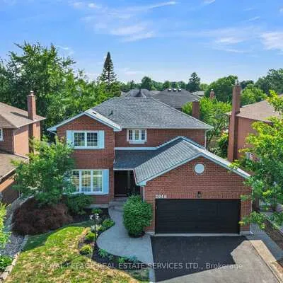 2048,&nbsp;Sixth, 1015 - RO River Oaks, Oakville