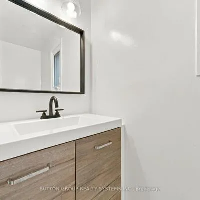 2250,&nbsp;Munn's, 1015 - RO River Oaks, Oakville