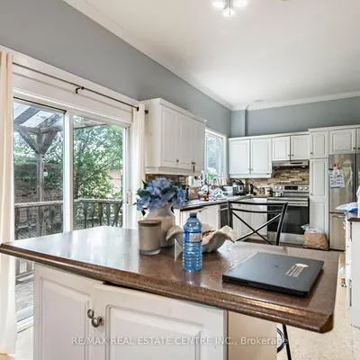 1423,&nbsp;Sixth, 1003 - CP College Park, Oakville