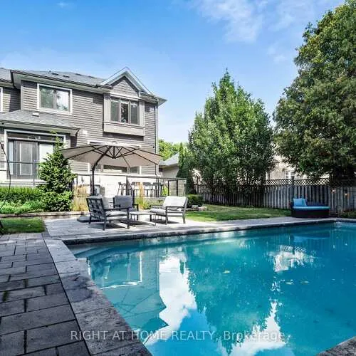 Premium freehold home for sale: 490, Orchard, 1020 - WO West, Oakville