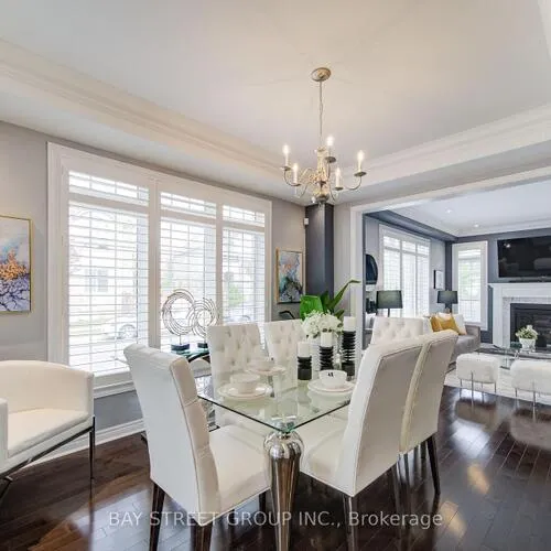 Premium freehold home for sale: 382, Begonia, 1008 - GO Glenorchy, Oakville