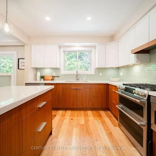 Premium freehold home for sale: 475, Willis, 1020 - WO West, Oakville