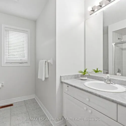 Premium freehold home for sale: 2241, GLAZEBROOK, 1019 - WM Westmount, Oakville