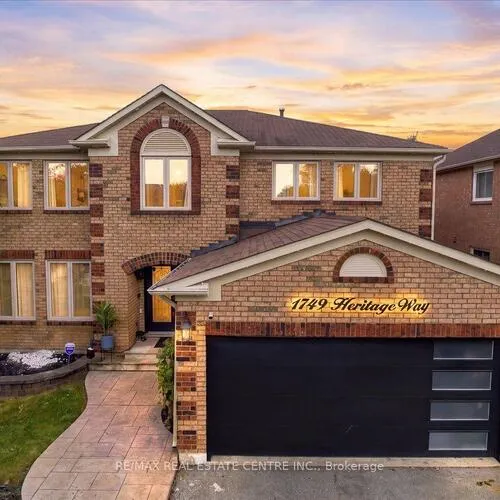 Premium freehold home for sale: 1749, Heritage, 1007 - GA Glen Abbey, Oakville