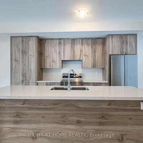Premium freehold home for sale: 1330, Shevchenko, 1012 - NW Northwest, Oakville