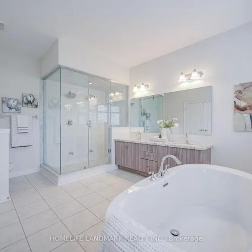 Premium freehold home for sale: 95, Hoey, 1008 - GO Glenorchy, Oakville