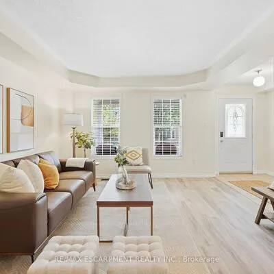 219,&nbsp;Gatwick, 1015 - RO River Oaks, Oakville