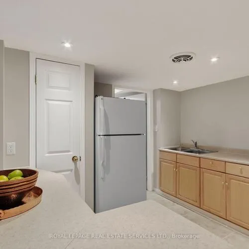 Premium freehold home for sale: 2329, Glenfield, 1022 - WT West Oak Trails, Oakville