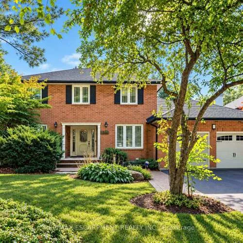 Premium freehold home for sale: 1094, Rebecca, 1017 - SW Southwest, Oakville