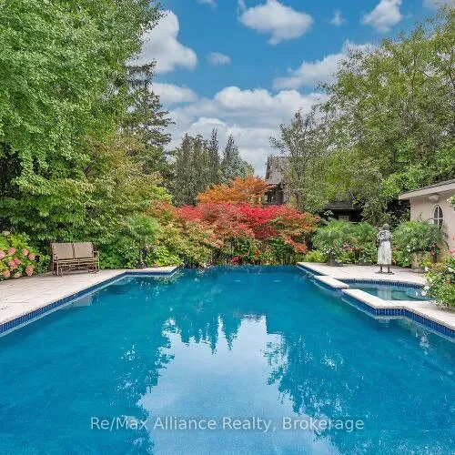 Premium freehold home for sale: 1426, Lakeshore, 1011 - MO Morrison, Oakville