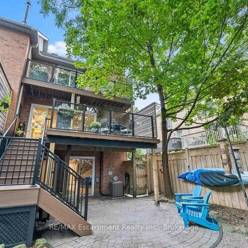 Premium freehold home for sale: 2331, Marine, 1001 - BR Bronte, Oakville
