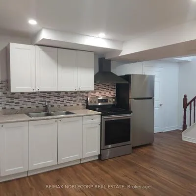 40, Gray, North Richvale, Richmond Hill