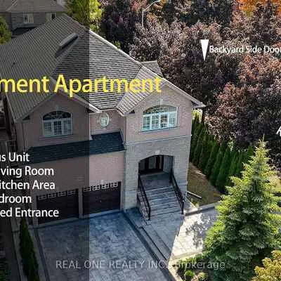 301,&nbsp;Weldrick, Observatory, Richmond Hill
