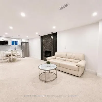 279,&nbsp;Shaw, North Richvale, Richmond Hill